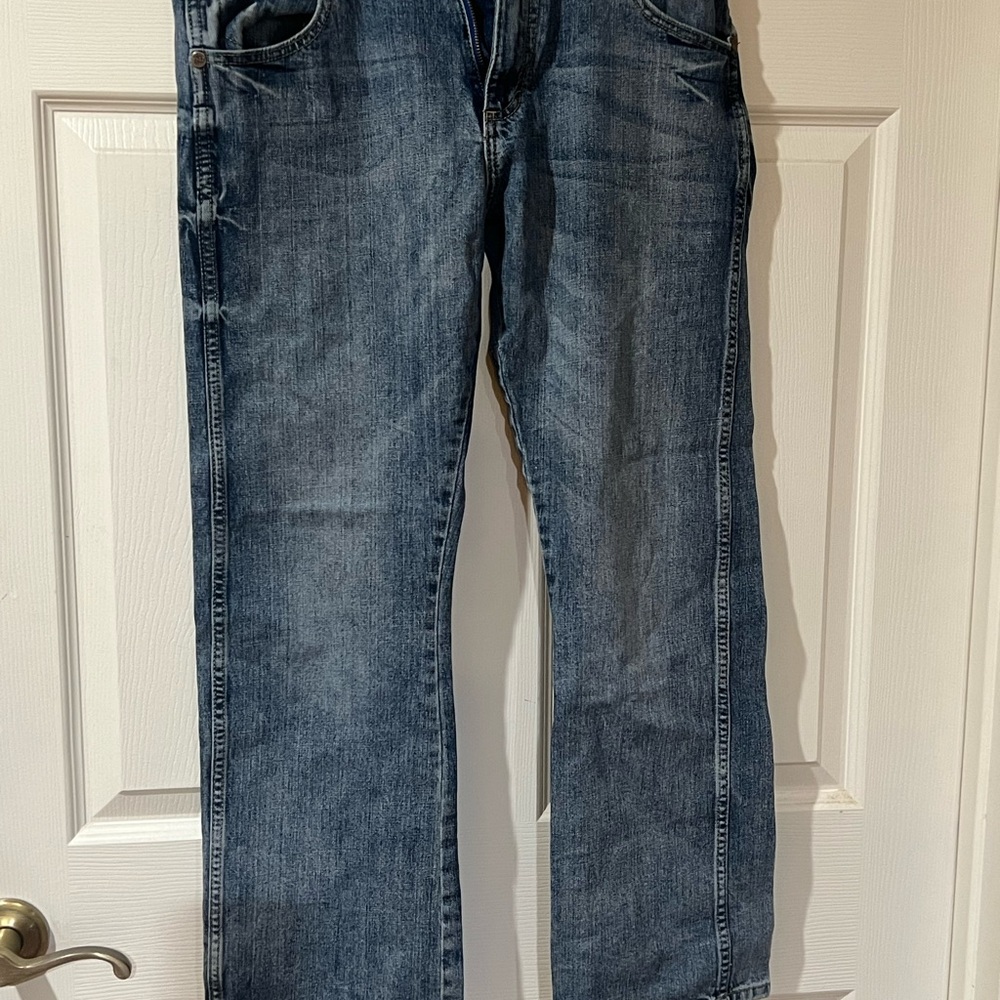 Wrangler Men's RETRO Slim Boot Fit Blue Jeans